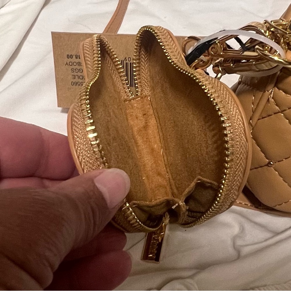 ✨NEW✨ Steve Madden Tan / Brown Quilted Crossbody Bag w/ Heart Charm Wallet - Picture 10 of 10